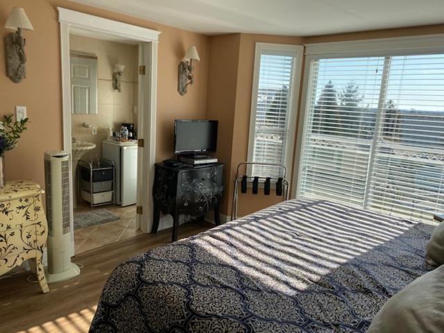 Ocean Breeze Executive Bed And Breakfast Северный Ванкувер Экстерьер фото
