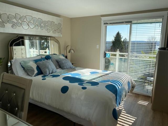 Ocean Breeze Executive Bed And Breakfast Северный Ванкувер Экстерьер фото
